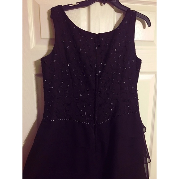 Black formal gown with beading - Picture 3 of 6